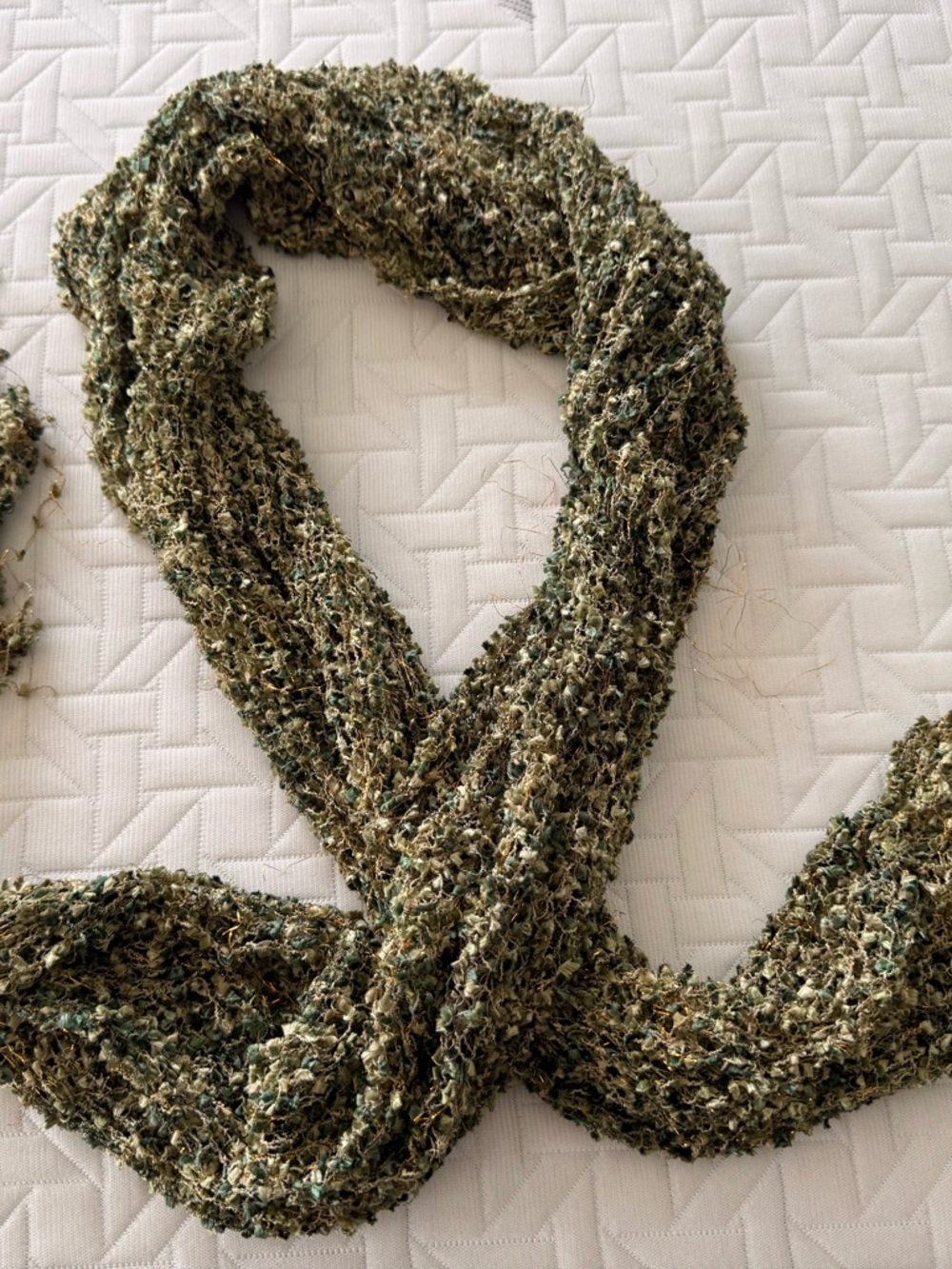 C Olive Green Mixed-Texture Knit Scarf